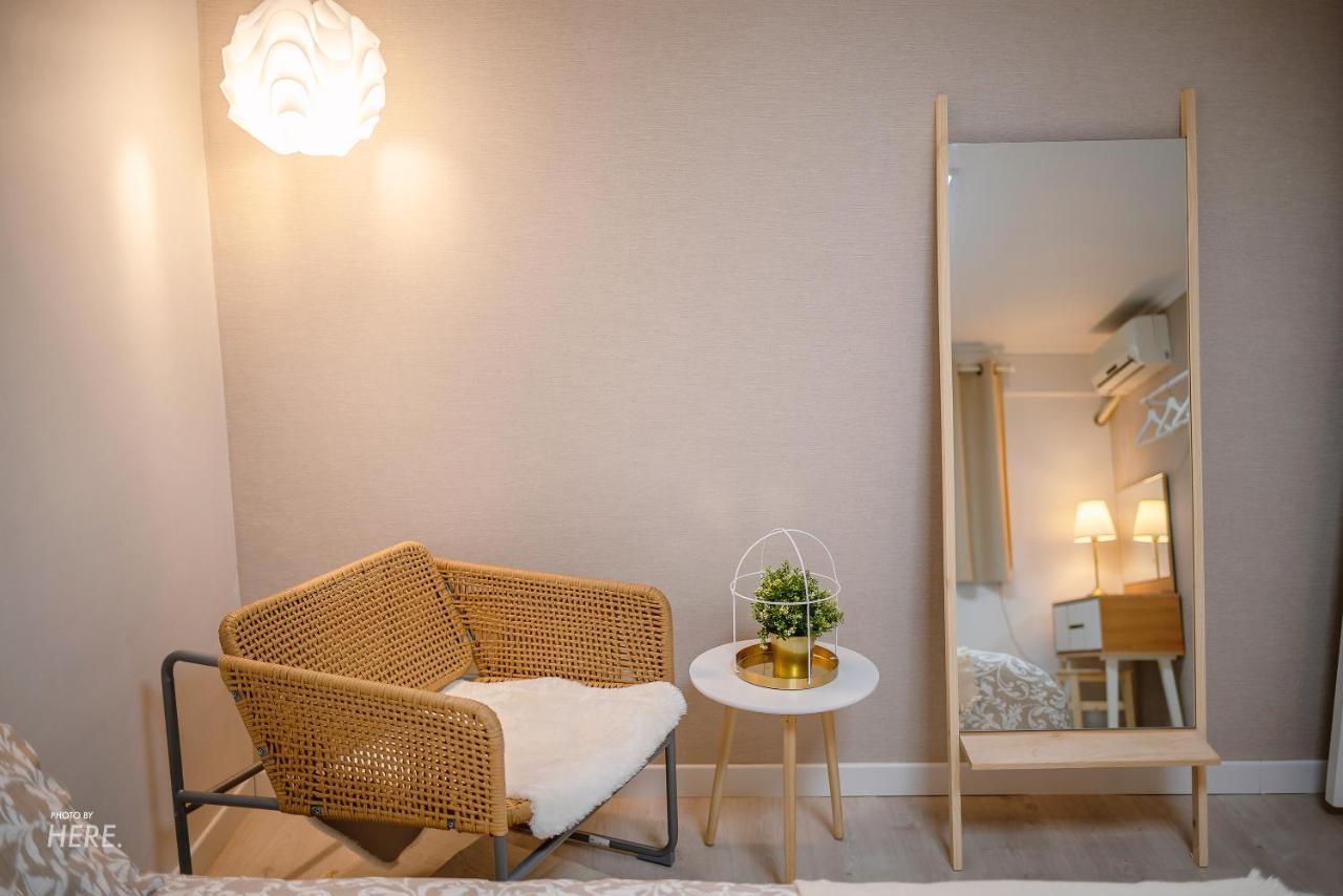 Seeu House Hongdae *